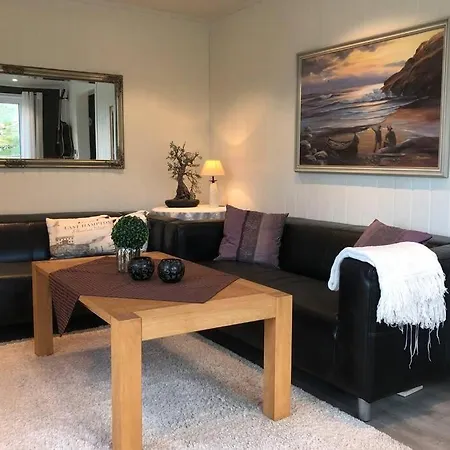 Lofoten Og Vesteralen. Kveldro I Raftsundet *