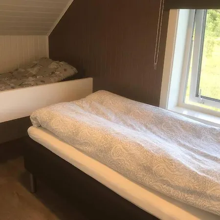 Holiday home Lofoten Og Vesteralen. Kveldro I Raftsundet *