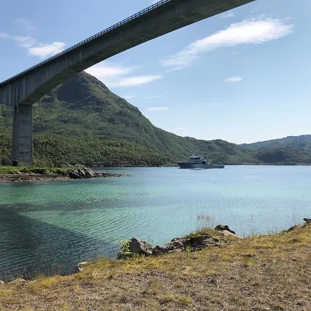 Lofoten Og Vesteralen. Kveldro I Raftsundet Holiday home